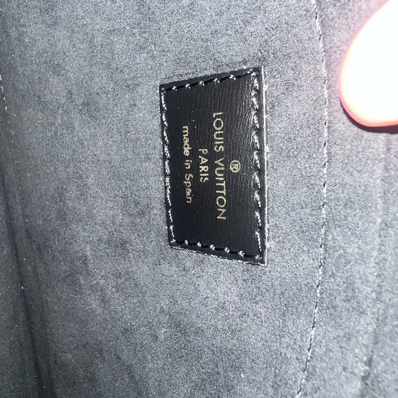 Louis Vuitton Neverfull Game On POUCH new, never used. Authentic. - Picture 6 of 11